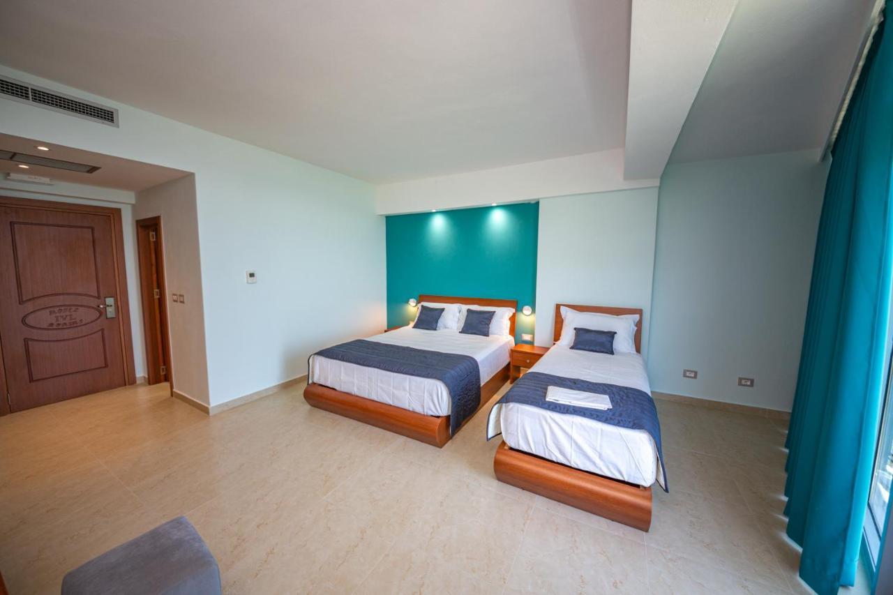 Hotel Borshi ภายนอก รูปภาพ