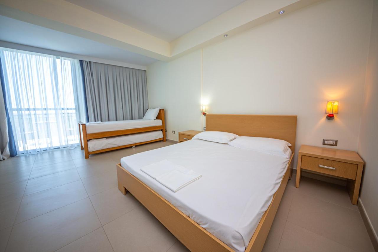 Hotel Borshi ภายนอก รูปภาพ
