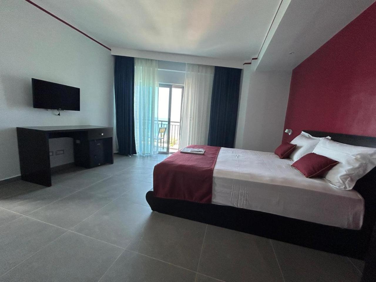Hotel Borshi ภายนอก รูปภาพ